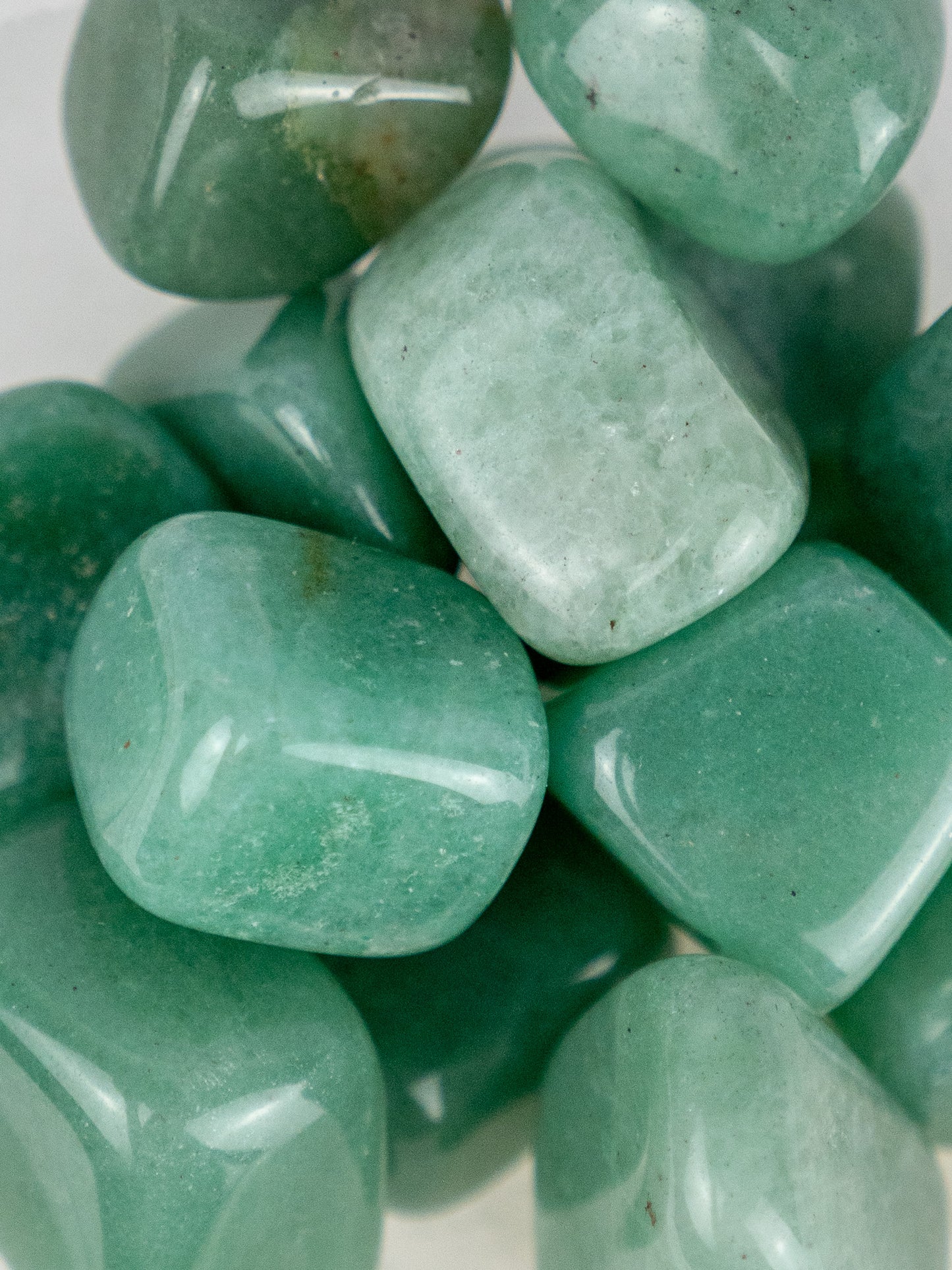 GREEN AVENTURINE TUMBLES