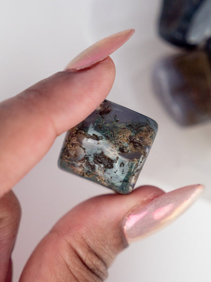 MOSS AGATE TUMBLES